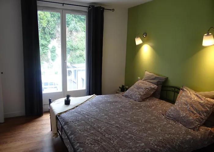 Appartement Lumineux Au Centre De Dieppe, Calme Et Confortable
